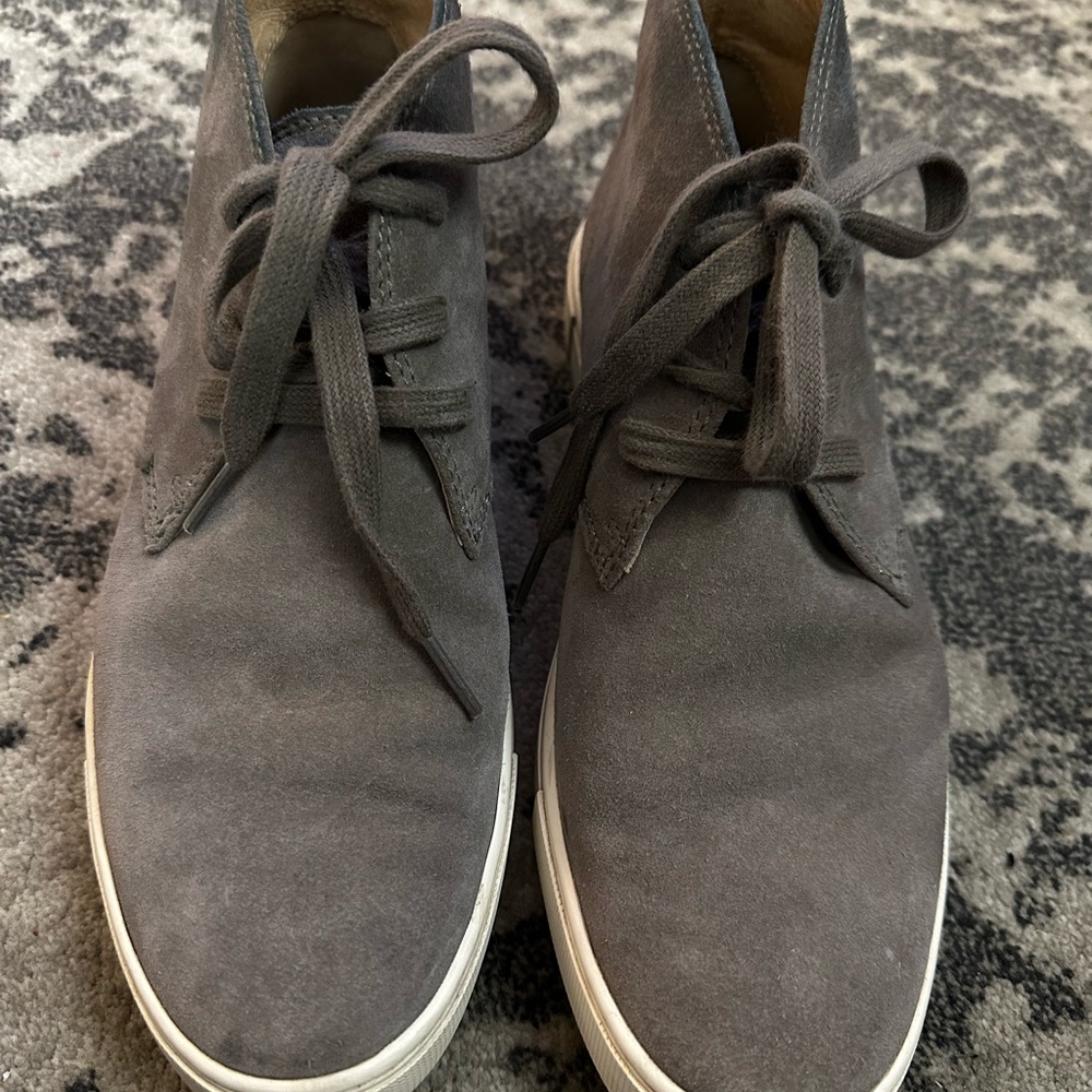 Frye Men’s mid high suede shoe 9.5